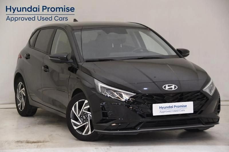 Usado Hyundai i20 100 CV (73 kW) 2024 Negro Utilitario