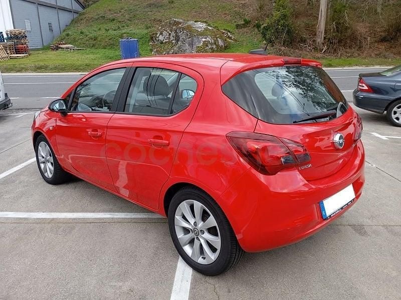 Usado Opel Corsa Selective 90 CV (66 kW) 2017 Rojo Utilitario
