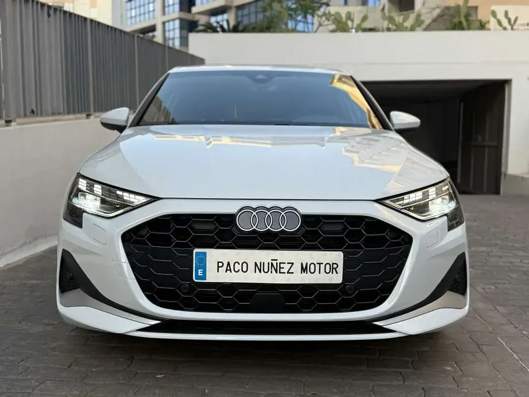 Usado Audi A3 Sportback Advanced Plus 116 CV (85 kW) 2024 Beige Utilitario