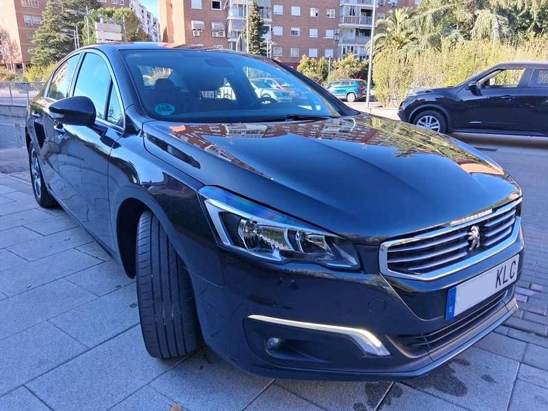 Usado Peugeot 508 Allure 120 CV (88 kW) 2018 Negro Berlina