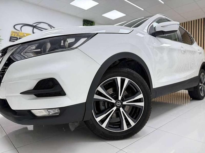 Usado Nissan Qashqai Acenta 140 CV (102 kW) 2021 Blanco SUV