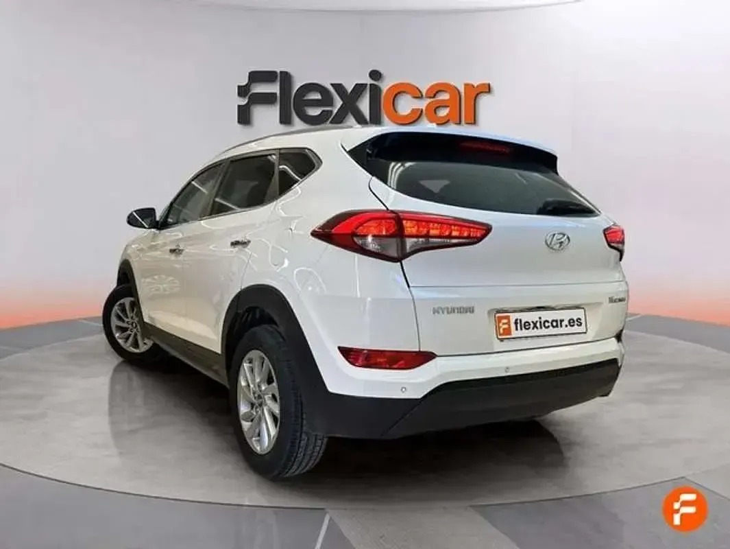 Usado Hyundai Tucson 132 CV (97 kW) 2016 Blanco SUV