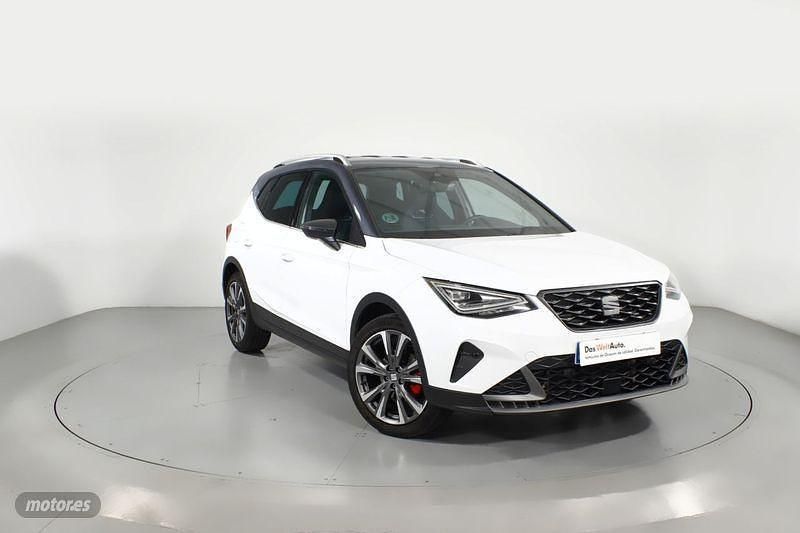 Blanco Usado 2025 Seat Arona FR SUV | 21.900 € (Un poco caro) - Imagen 1/4