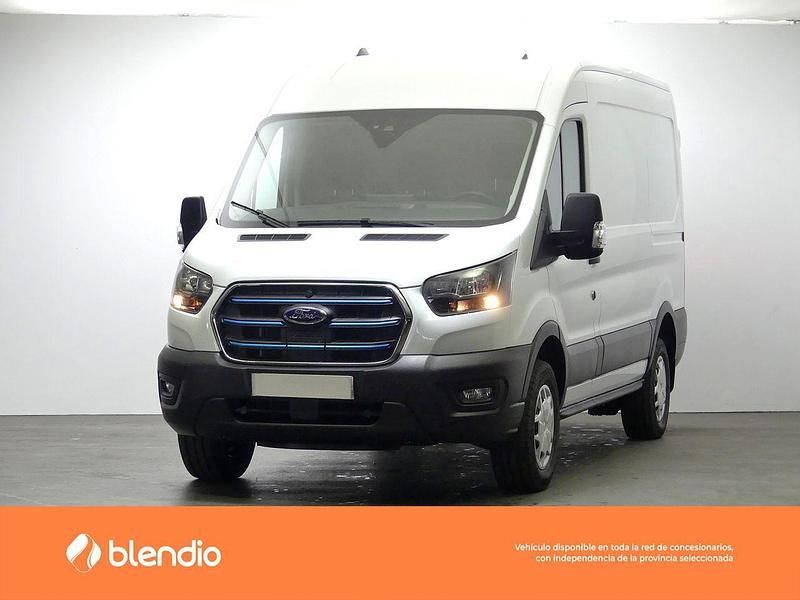 Usado Ford Transit Trend 197 kW (269 CV) 2022 Blanco Monovolumen