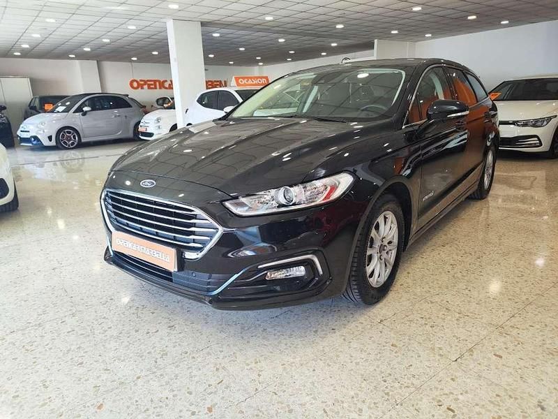 Usado Ford Mondeo Titanium 187 CV (137 kW) 2020 Negro Familiar