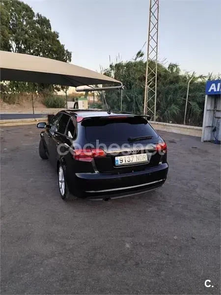 Usado Audi A3 Ambiente 140 CV (102 kW) 2011 Negro Utilitario
