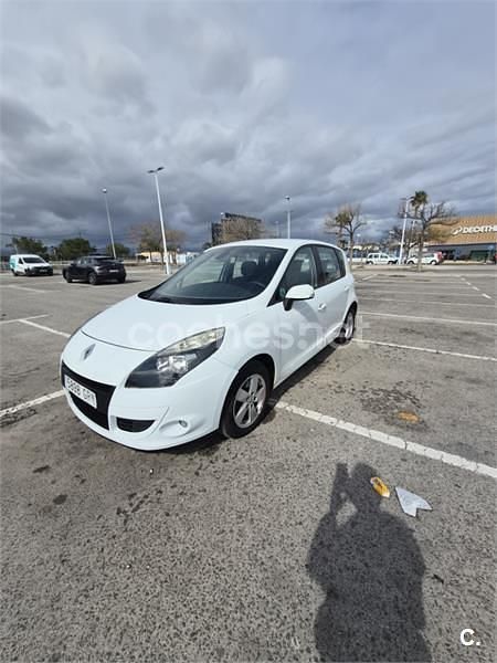 Usado Renault Scénic III Expression 105 CV (77 kW) 2009 Blanco Monovolumen