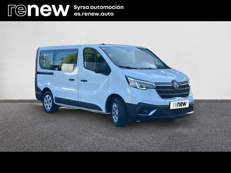 Usado Renault Trafic 110 CV (80 kW) 2025 Blanco Monovolumen