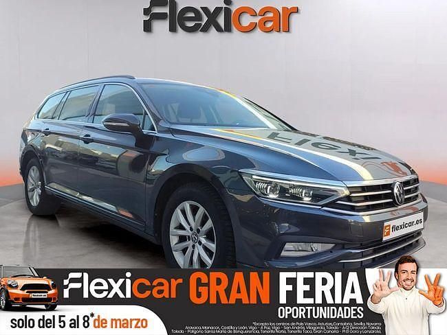 Usado VW Passat 122 CV (89 kW) 2021 Gris Familiar