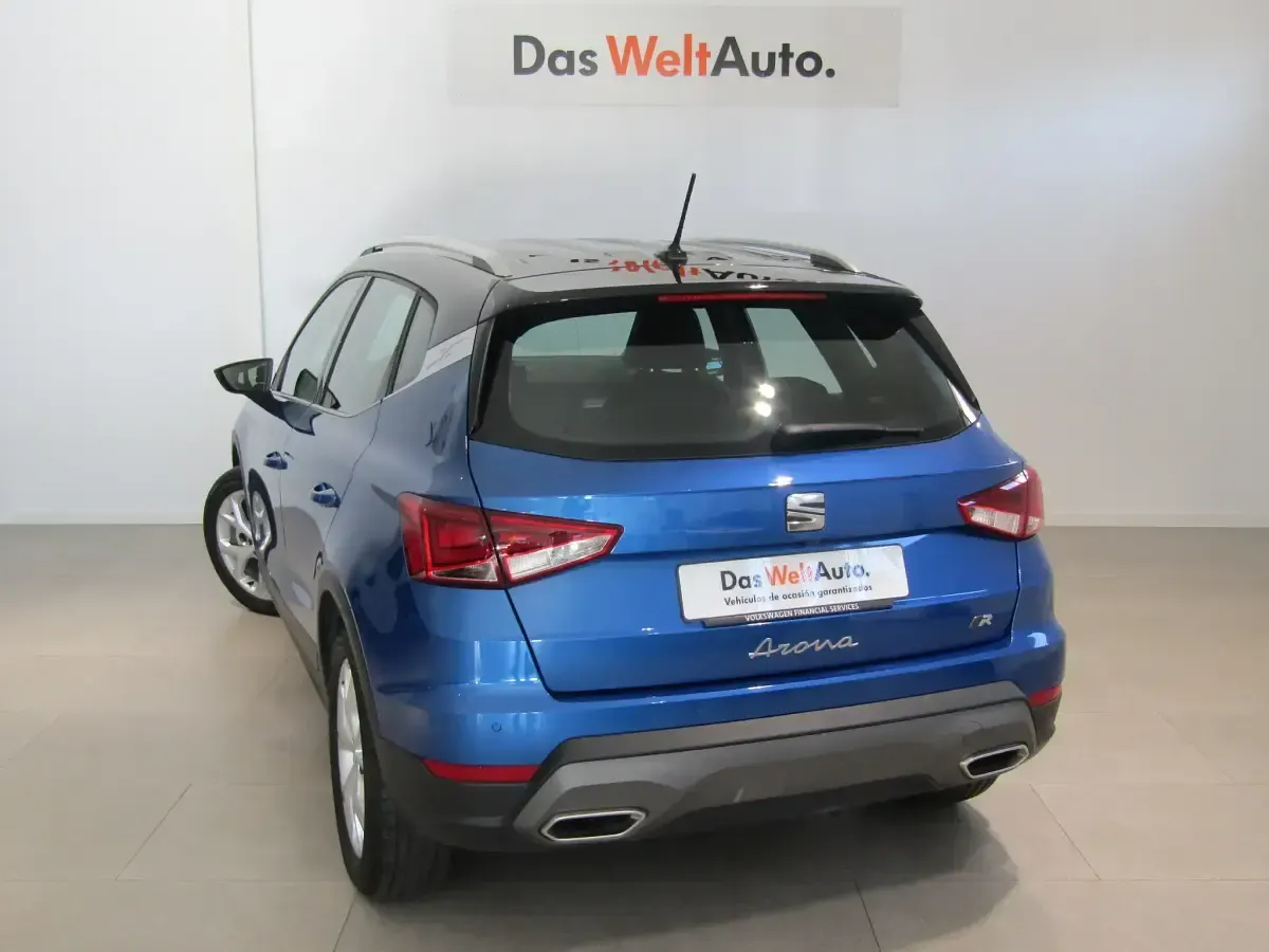 Usado Seat Arona FR 115 CV (84 kW) 2024 Azul SUV