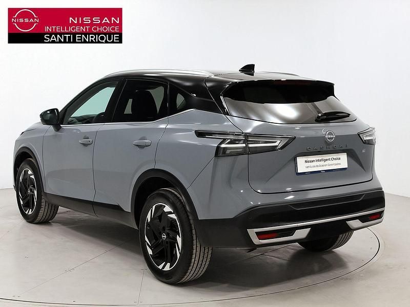 Usado Nissan Qashqai N-Connecta 140 CV (102 kW) 2025 Gris SUV