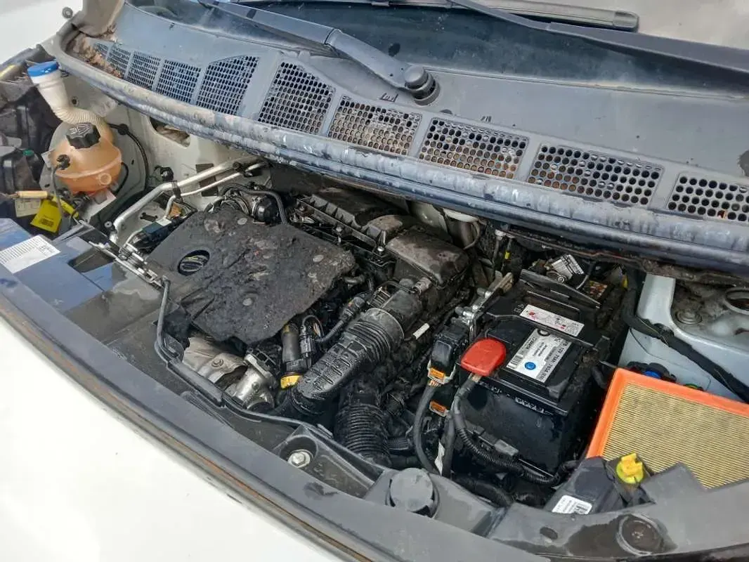 Usado Opel Vivaro S 102 CV (75 kW) 2022 Blanco Monovolumen