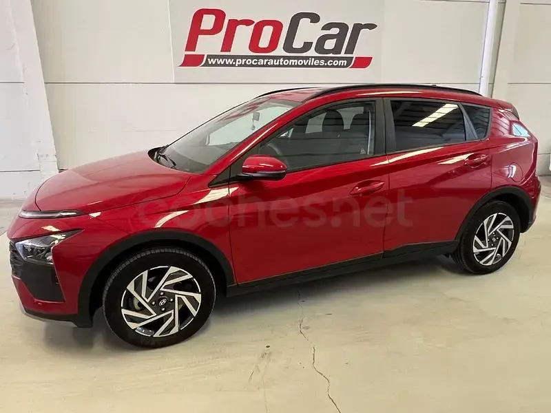 Usado Hyundai Bayon 100 CV (73 kW) 2024 Granate SUV