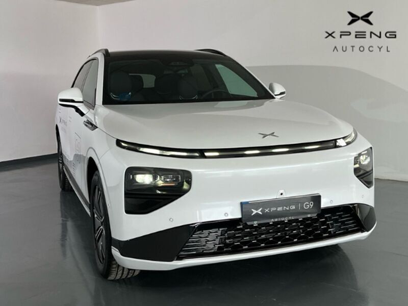Eléctrico Usado 2025 XPENG G9 SUV | 62.900 € - Imagen 1/4