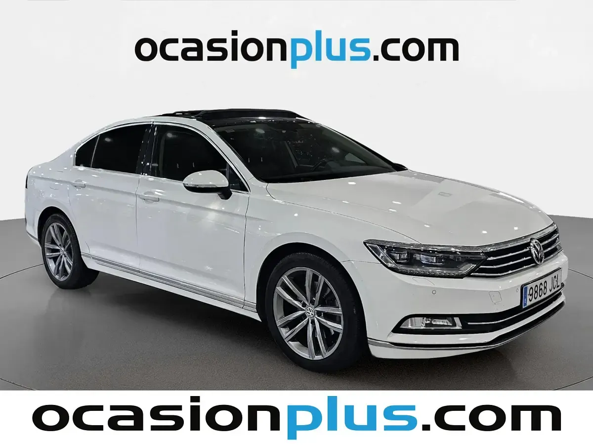 Usado VW Passat Sport 150 CV (110 kW) 2015 Blanco Berlina