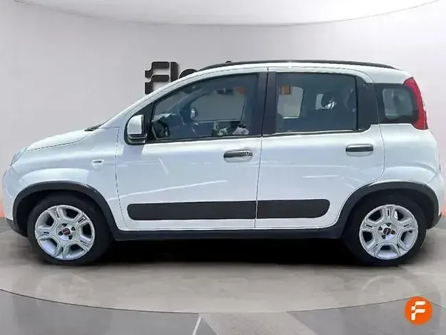 Używany Fiat Panda City Life 70 KM (51 kW) 2023 Biały Hatchback