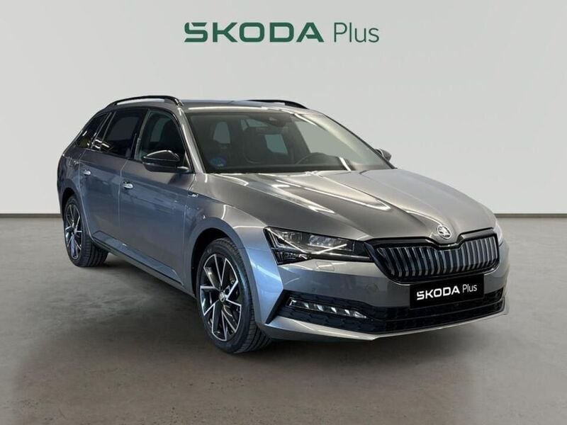 Gris Usado 2023 Skoda Superb SportLine Familiar | 33.900 € (Super precio) - Imagen 1/4