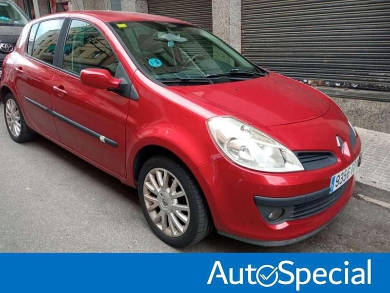 Rojo Usado 2008 Renault Clio II Exception Utilitario | 3990 € (Buen precio) - Imagen 1/3
