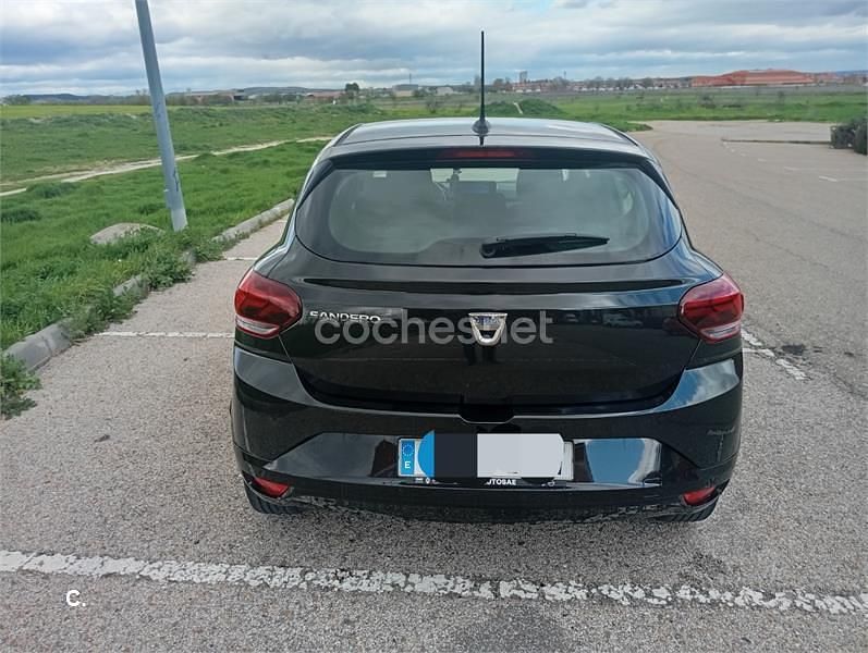 Usado Dacia Sandero Comfort 101 CV (74 kW) 2022 Negro Berlina