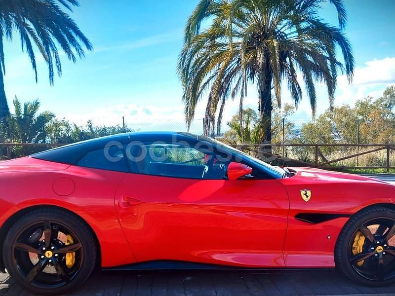 Usado Ferrari Portofino 600 CV (441 kW) 2019 Rojo Descapotable
