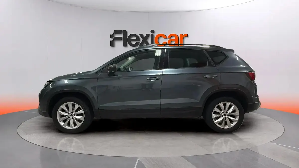 Usado Seat Ateca Style 110 CV (80 kW) 2021 Gris SUV