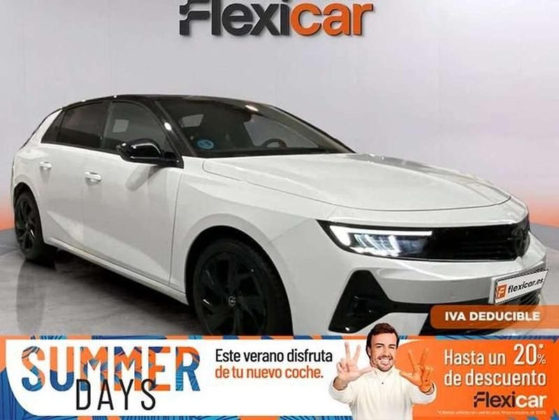 Blanco Usado 2023 Opel Astra Berlina | 17.590 € (Precio justo) - Imagen 1/4