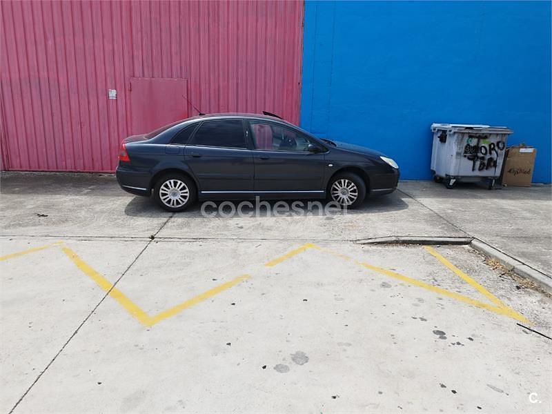 Negro Usado 2006 Citroën C5 Attraction Berlina | 1600 € (Buen precio) - Imagen 1/4