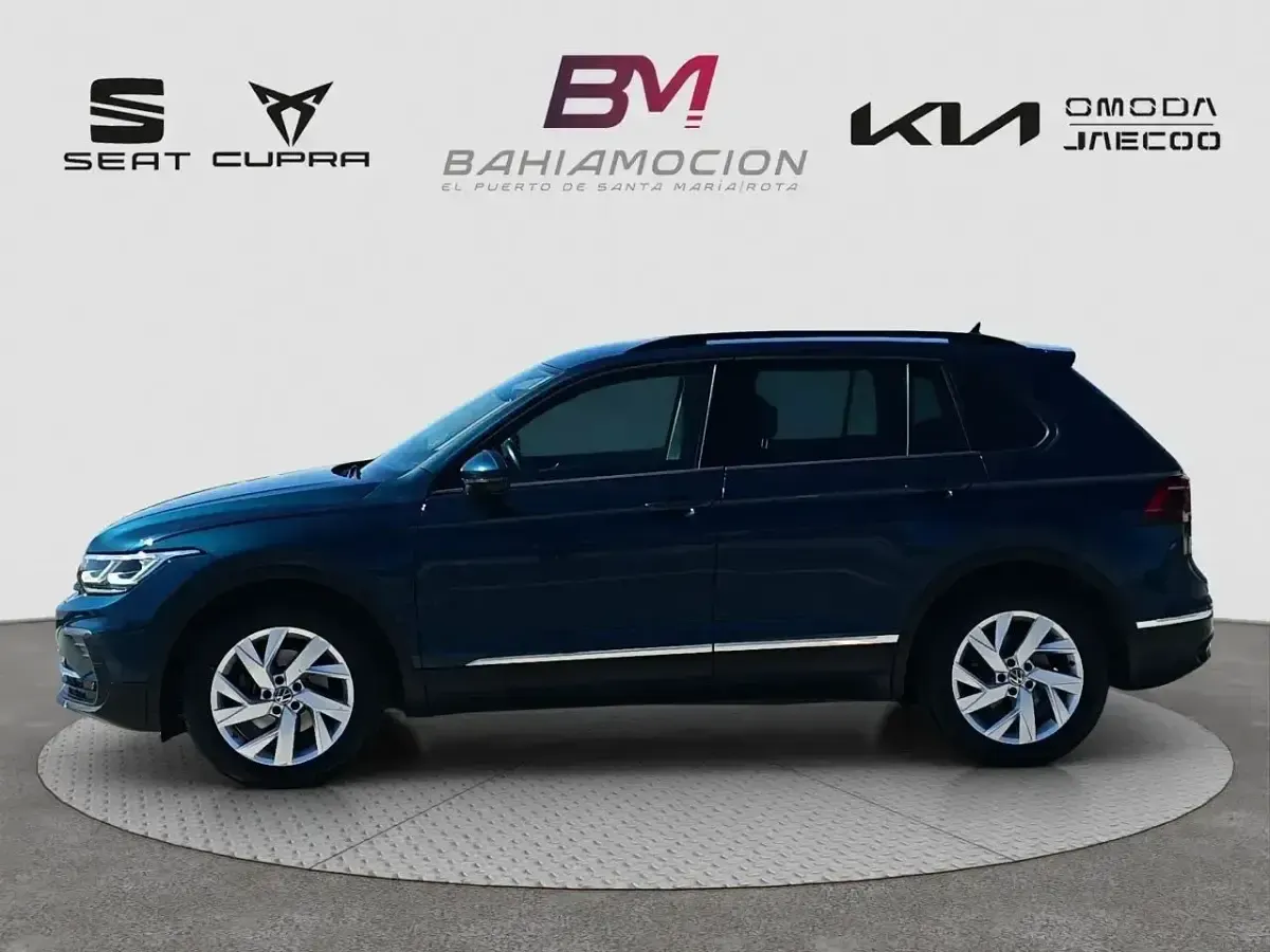 Usado VW Tiguan Life 150 CV (110 kW) 2021 Azul SUV
