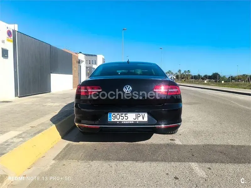 Usado VW Passat Sportline 150 CV (110 kW) 2016 Negro Berlina