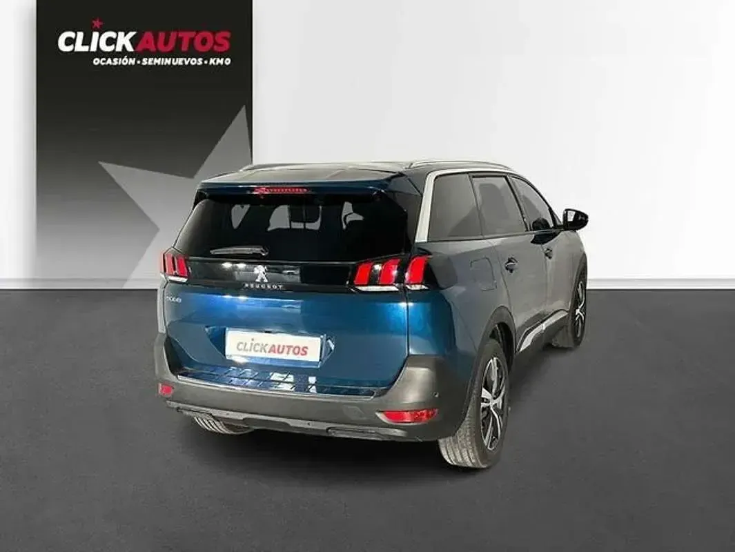 Usado Peugeot 5008 Allure 131 CV (96 kW) 2023 Azul SUV