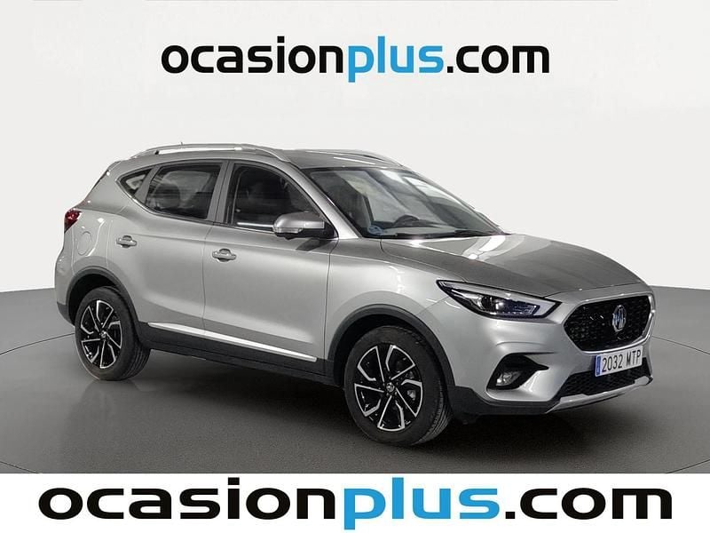 Usado MG ZS Luxury 106 CV (77 kW) 2024 Gris plata SUV