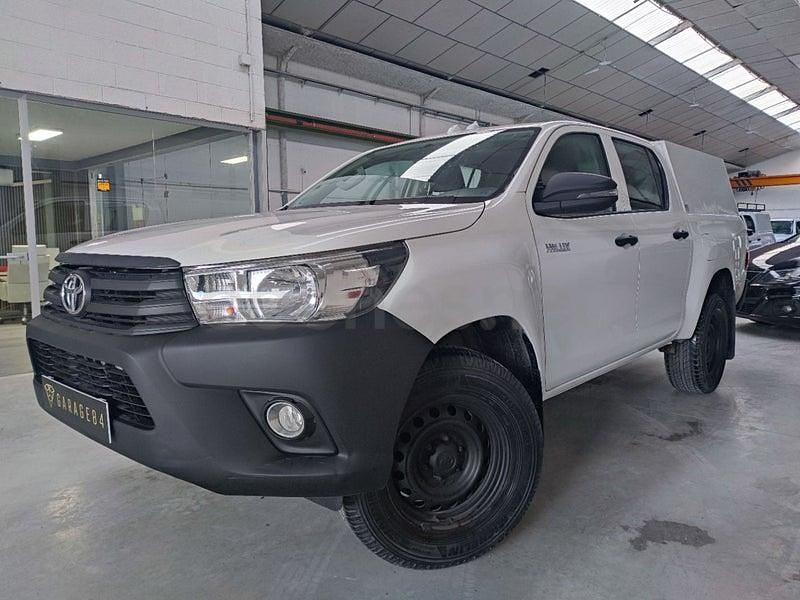Usado Toyota HiLux 150 CV (110 kW) 2018 Blanco Recogida