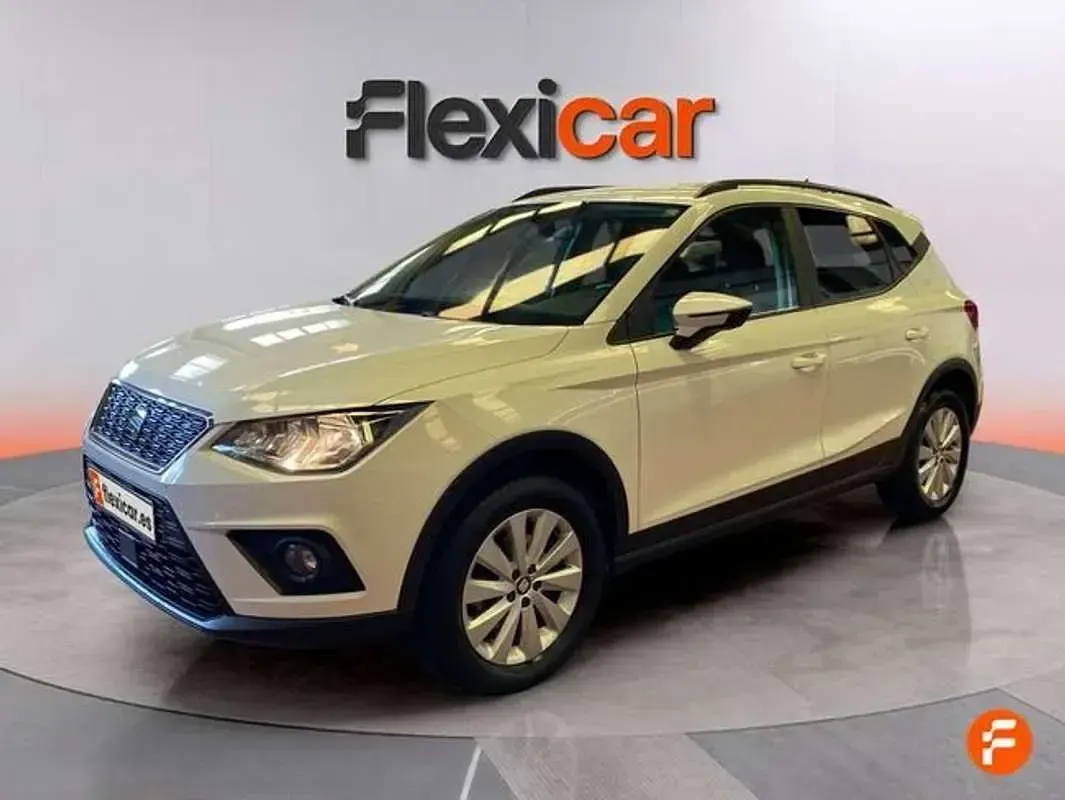 Usado Seat Arona Reference 95 CV (69 kW) 2019 Blanco SUV