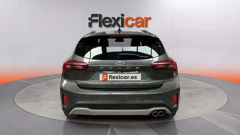 Usado Ford Focus Active 155 CV (114 kW) 2024 Gris Berlina
