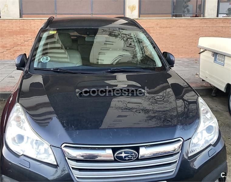 Usado Subaru Outback 150 CV (110 kW) 2013 Azul Familiar