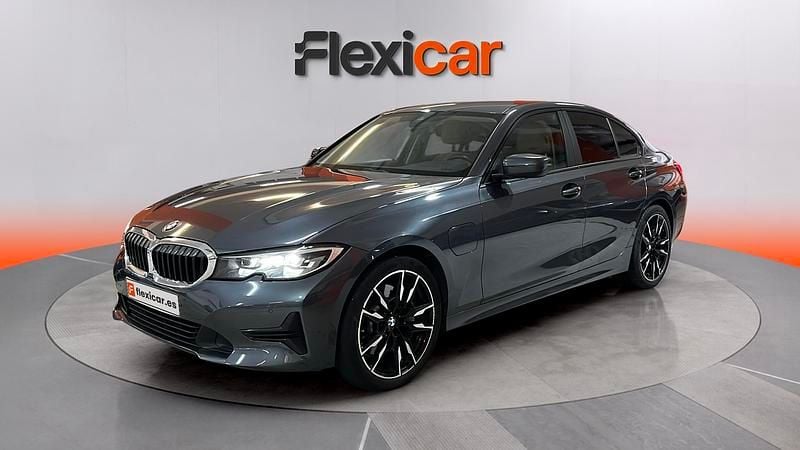 Usado BMW 330e 292 CV (214 kW) 2019 Gris Berlina