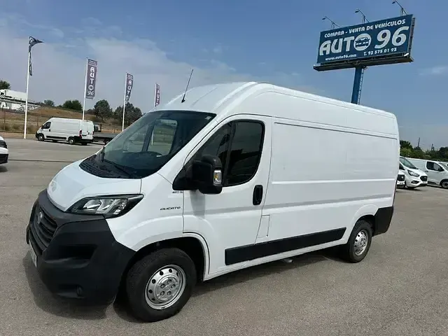 Usado Fiat Ducato 160 CV (117 kW) 2021 Blanco Van