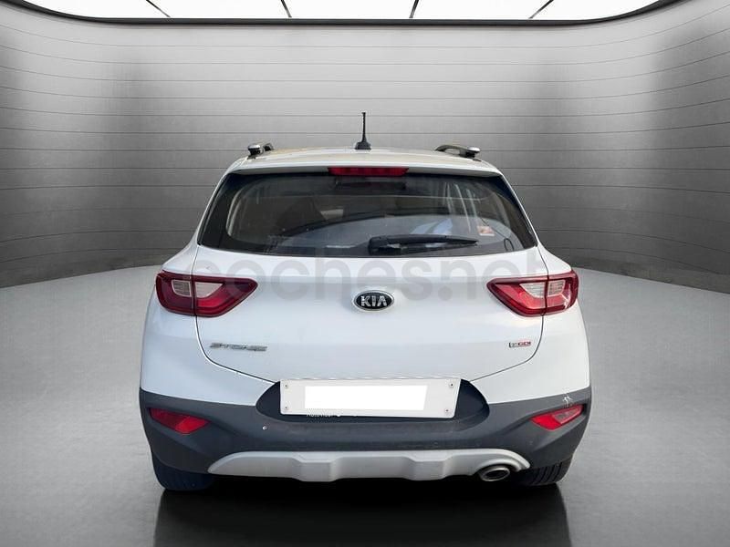 Usado Kia Stonic 100 CV (73 kW) 2018 Blanco SUV
