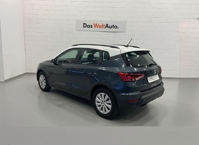 Gris Usado 2024 Seat Arona Style SUV | 18.500 € (Precio justo) - Imagen 1/4