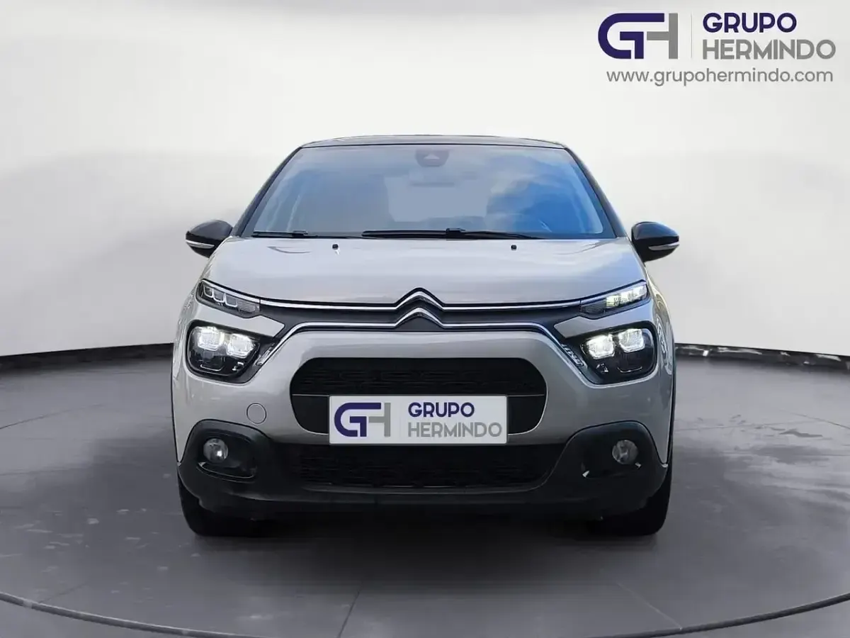 Usado Citroën C3 Shine 102 CV (75 kW) 2022 Beige Berlina