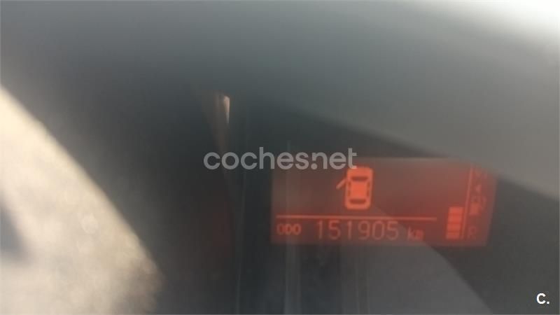 Granate Usado 2017 Toyota Verso Advance Monovolumen | 13.000 € (Precio justo) - Imagen 1/4