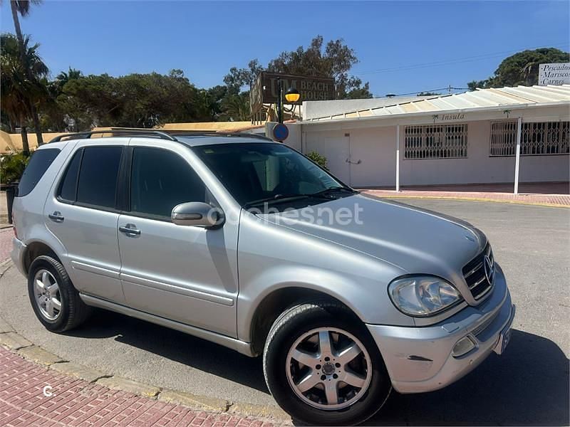 Usado Mercedes ML400 250 CV (183 kW) 2002 Gris / plata SUV