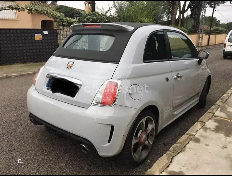 Usado Abarth 500C 140 CV (102 kW) 2011 Gris / plata Descapotable