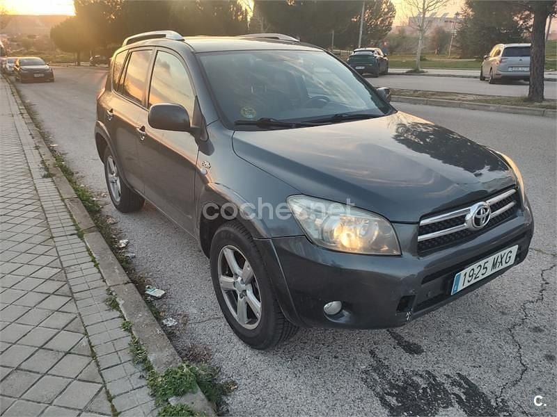 Usado Toyota RAV4 Premium 177 CV (130 kW) 2009 Azul SUV