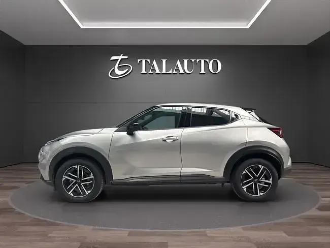 Usado Nissan Juke N-Connecta 114 CV (83 kW) 2025 Gris SUV