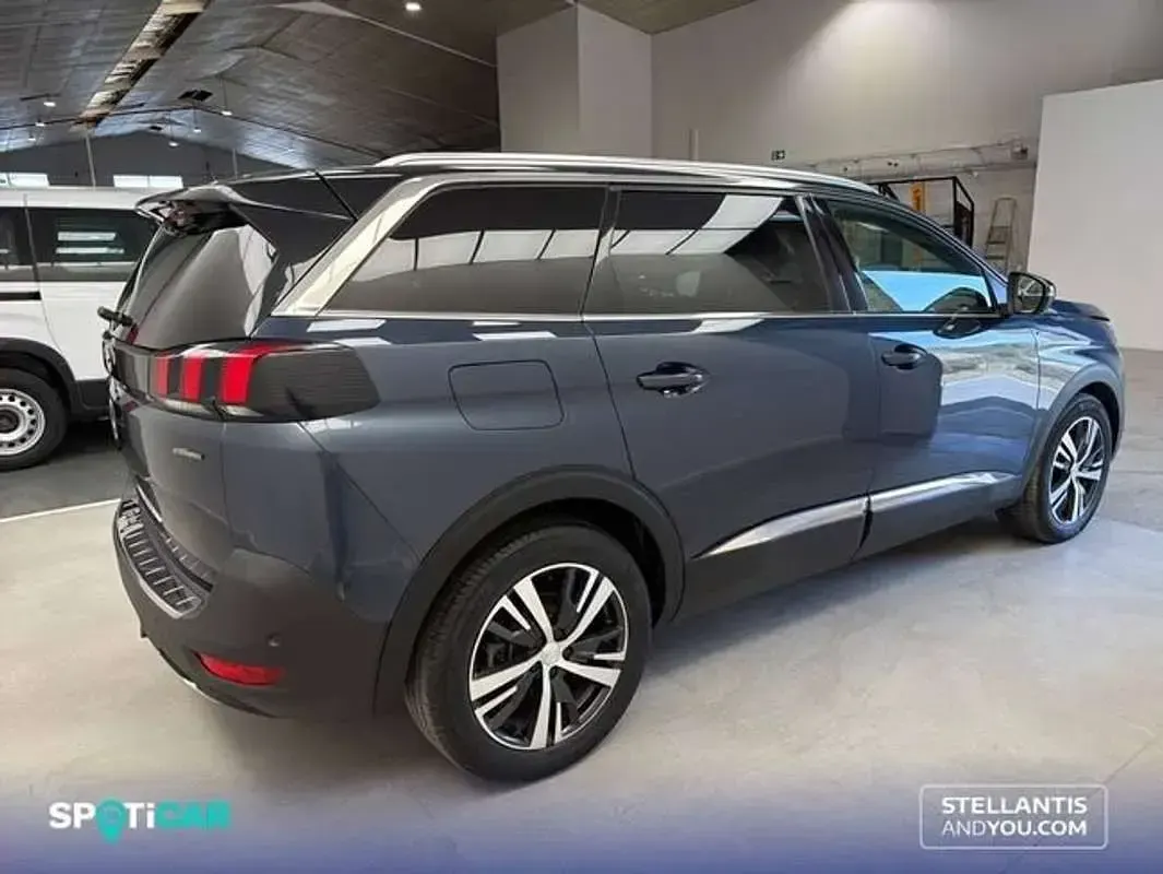 Usado Peugeot 5008 GT-line 131 CV (96 kW) 2019 Azul SUV