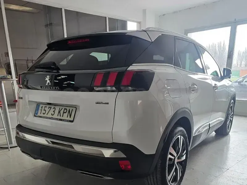 Usado Peugeot 3008 GT-line 130 CV (95 kW) 2018 Blanco SUV