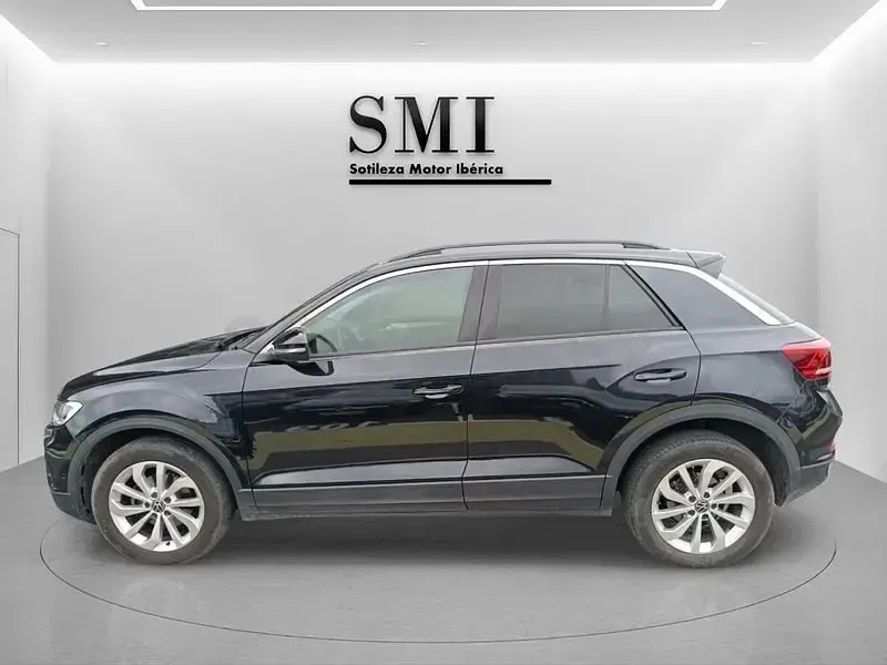 Usado VW T-Roc Life 110 CV (80 kW) 2022 Negro SUV