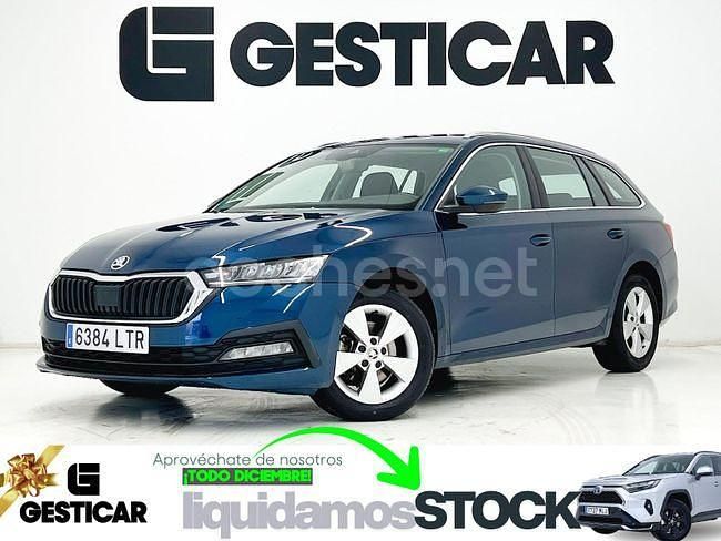 Azul Usado 2021 Skoda Octavia Ambition Familiar | 16.990 € (Precio justo) - Imagen 1/4