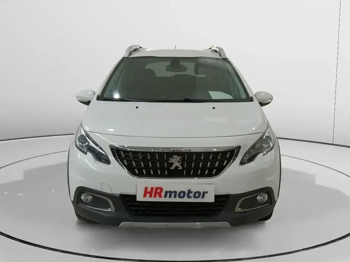 Usado Peugeot 2008 Allure 110 CV (80 kW) 2018 Blanco SUV